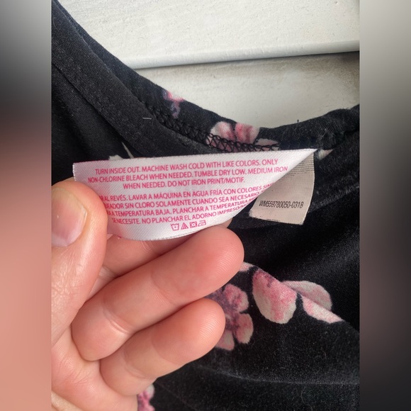 No Boundaries BodyCon Dress - Picture 5 of 5